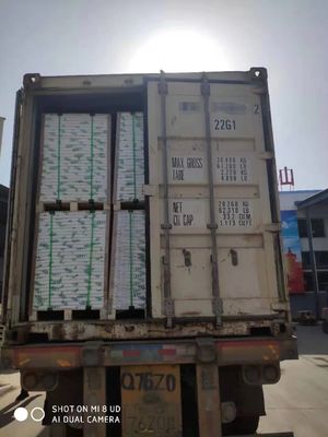 Le bois de 100% pâte la taille adaptée aux besoins du client sans carbone 43*61 61*86 50/55gsm de papier-copie