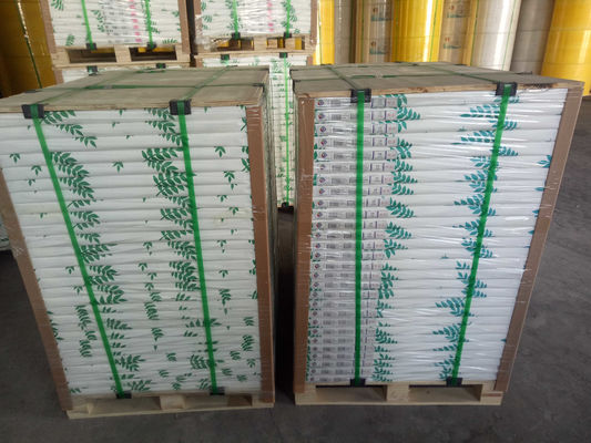 Papier NCR 100% pâte de bois vierge avec une absorption d'encre élevée et des feuilles autocopiantes micro-perforées